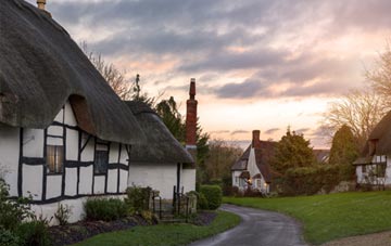 is Leamonsley thatch roofing popular